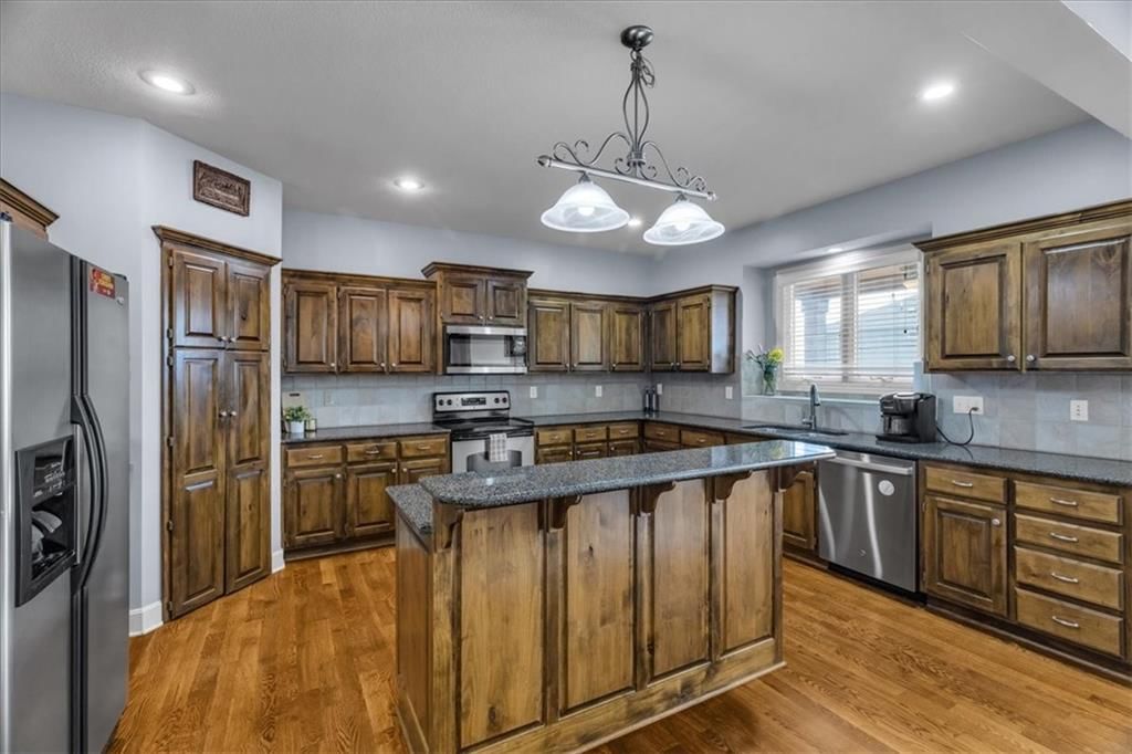 Photo 16 of 45 - 20199 W 224th Street
