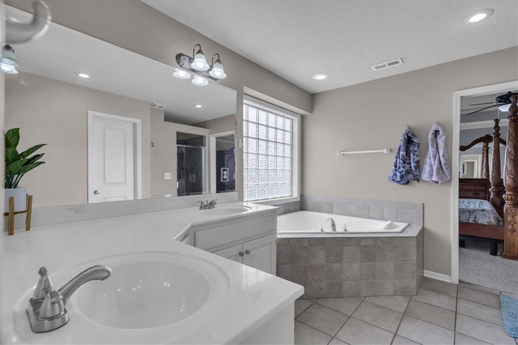 Photo 27 of 45 - 20199 W 224th Street