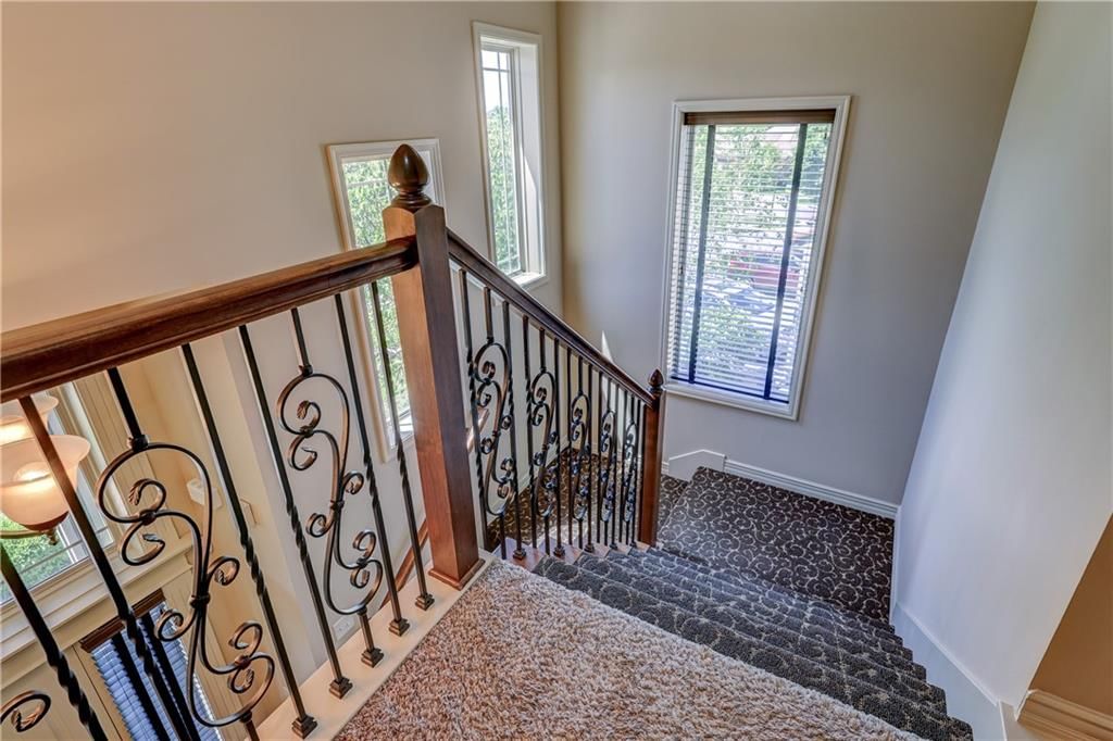 9709 Hollis Lane — photo 12