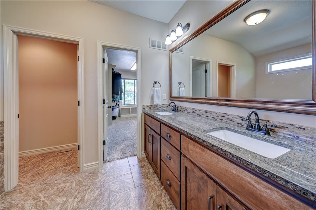 9709 Hollis Lane — photo 14