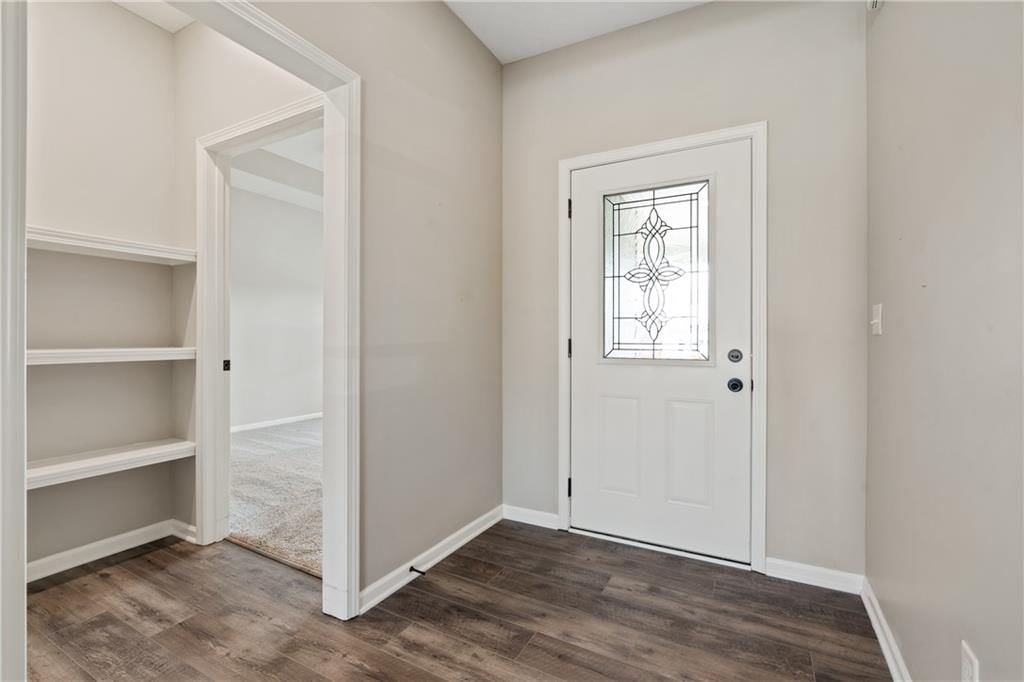 1210 NE White Oaks Lane — photo 4