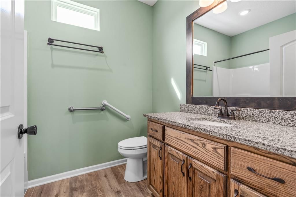 1210 NE White Oaks Lane — photo 25