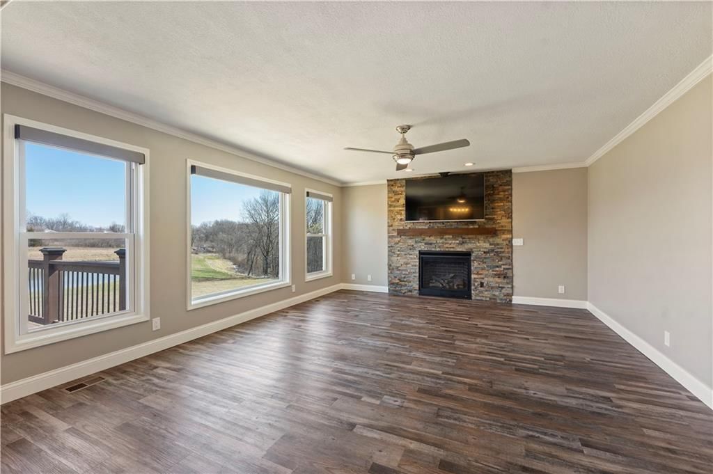 Photo 12 of 43 - 7171 SE Timberlake Drive