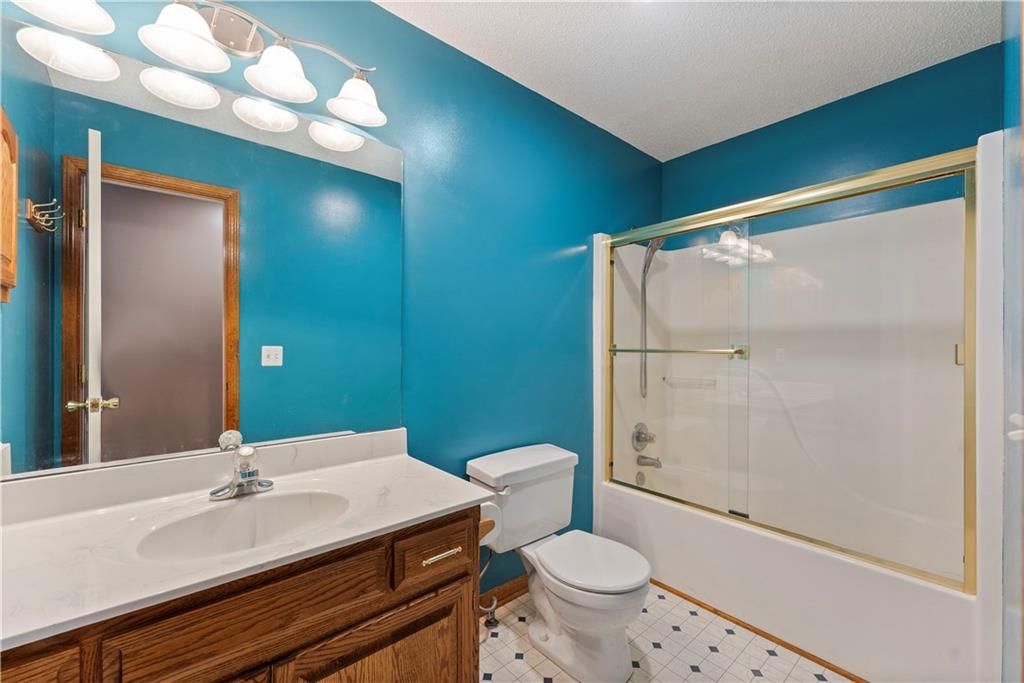 Photo 23 of 43 - 7171 SE Timberlake Drive