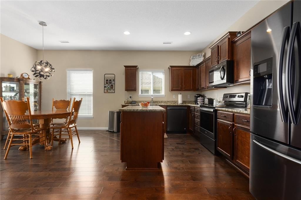 Photo 9 of 21 - 826 NE 65th Terrace