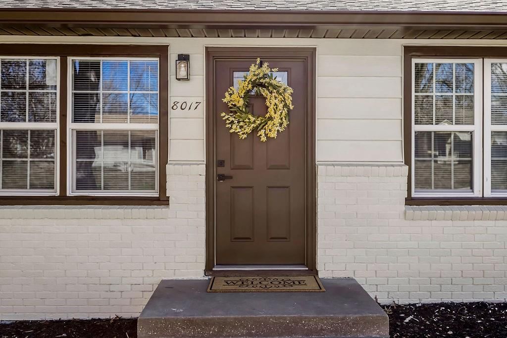8017 Waverly Avenue — photo 2