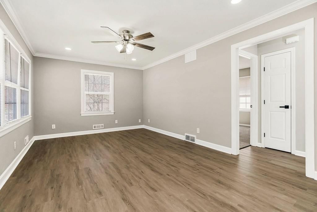8017 Waverly Avenue — photo 4