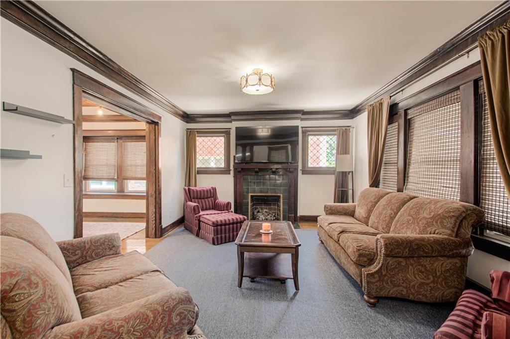 3008 E Linwood Boulevard — photo 8