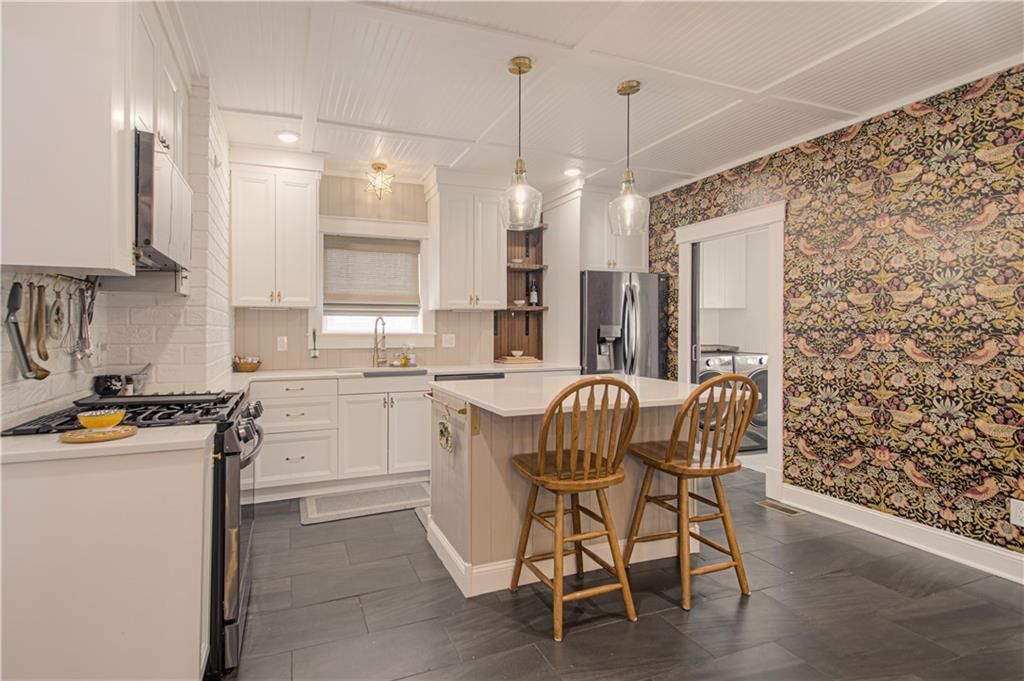 3008 E Linwood Boulevard — photo 11