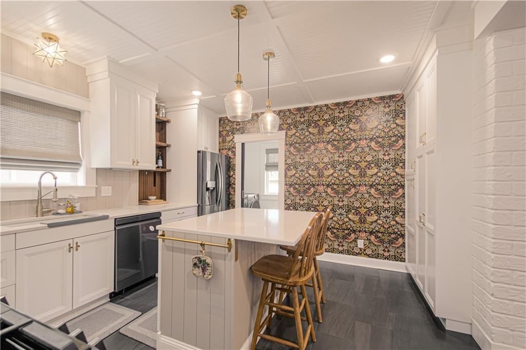 3008 E Linwood Boulevard — photo 12