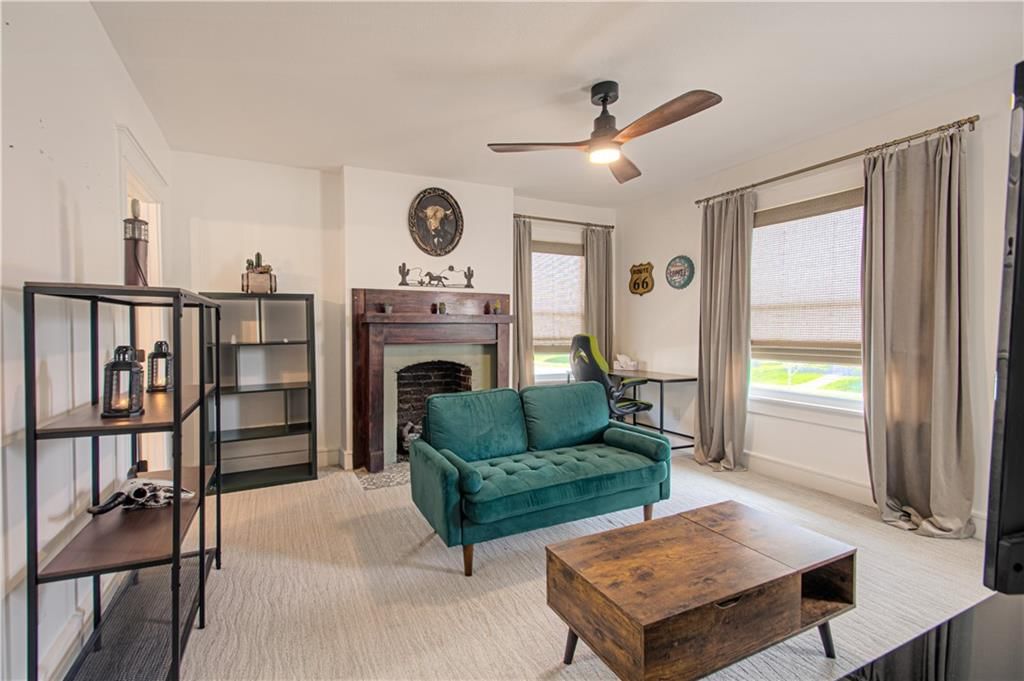3008 E Linwood Boulevard — photo 20