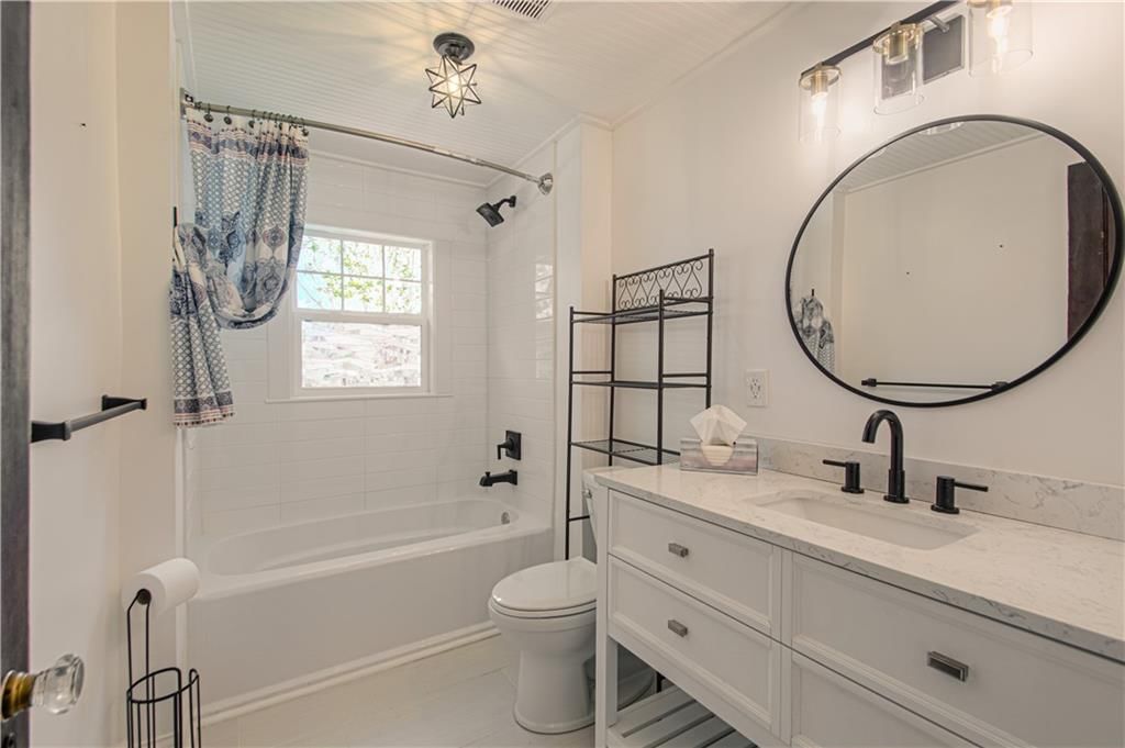3008 E Linwood Boulevard — photo 27