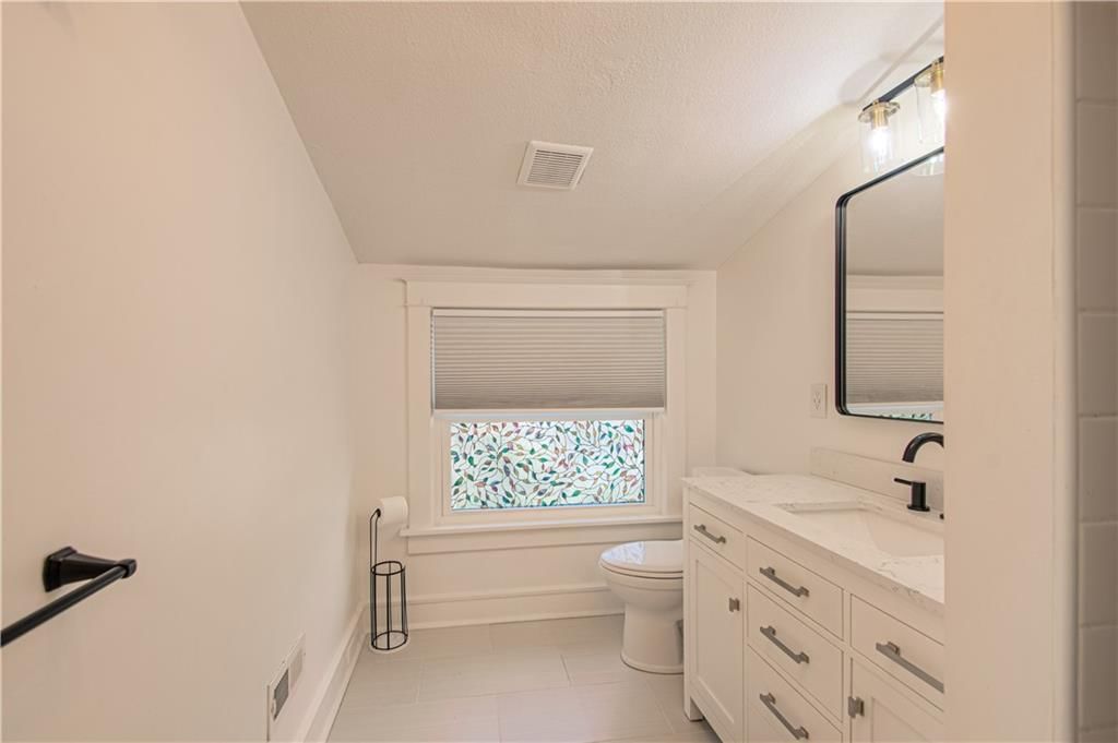 3008 E Linwood Boulevard — photo 34