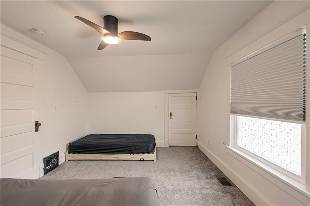 3008 E Linwood Boulevard — photo 36