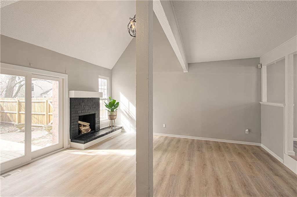 8061 N Stoddard Avenue — photo 5