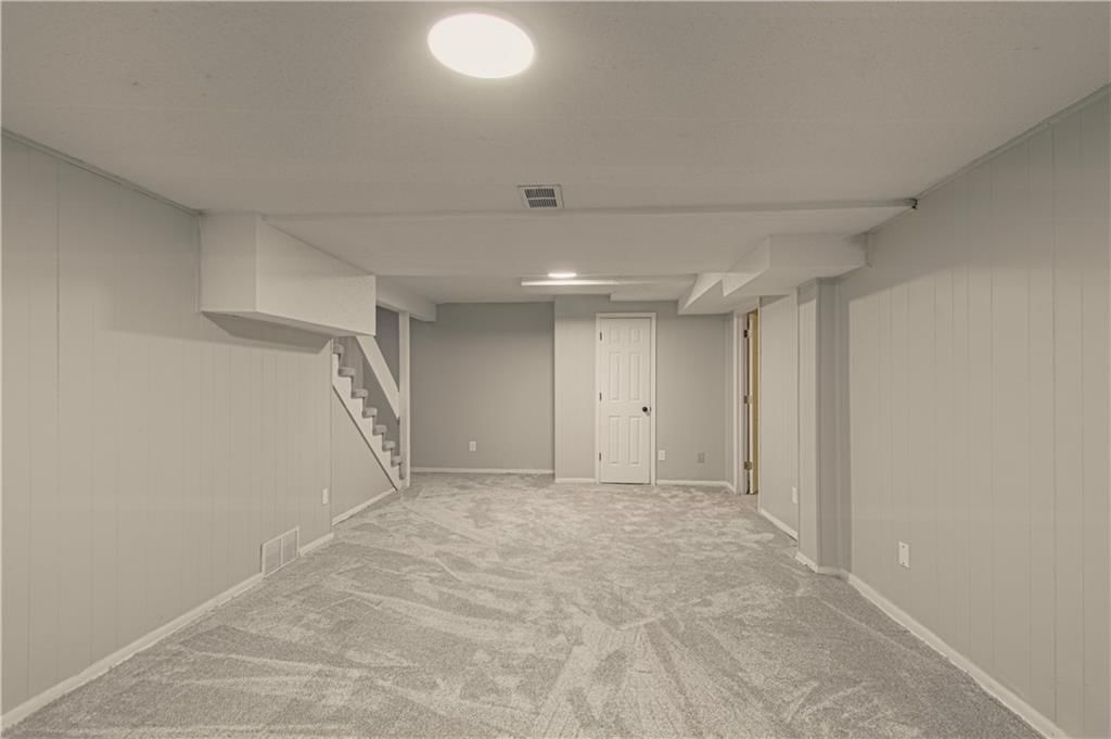 8061 N Stoddard Avenue — photo 25