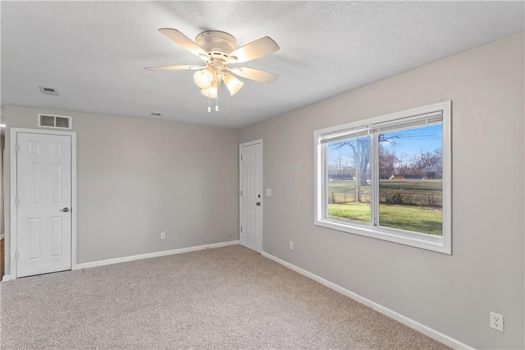 7507 E 108th Terrace — photo 9