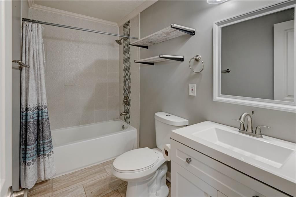 8031 NE 50 Street — photo 21