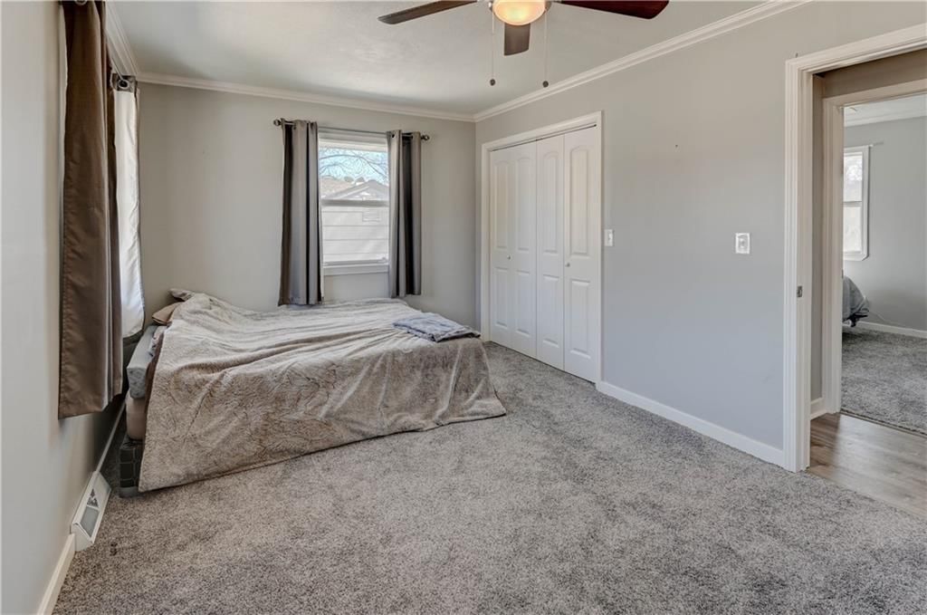 8031 NE 50 Street — photo 27