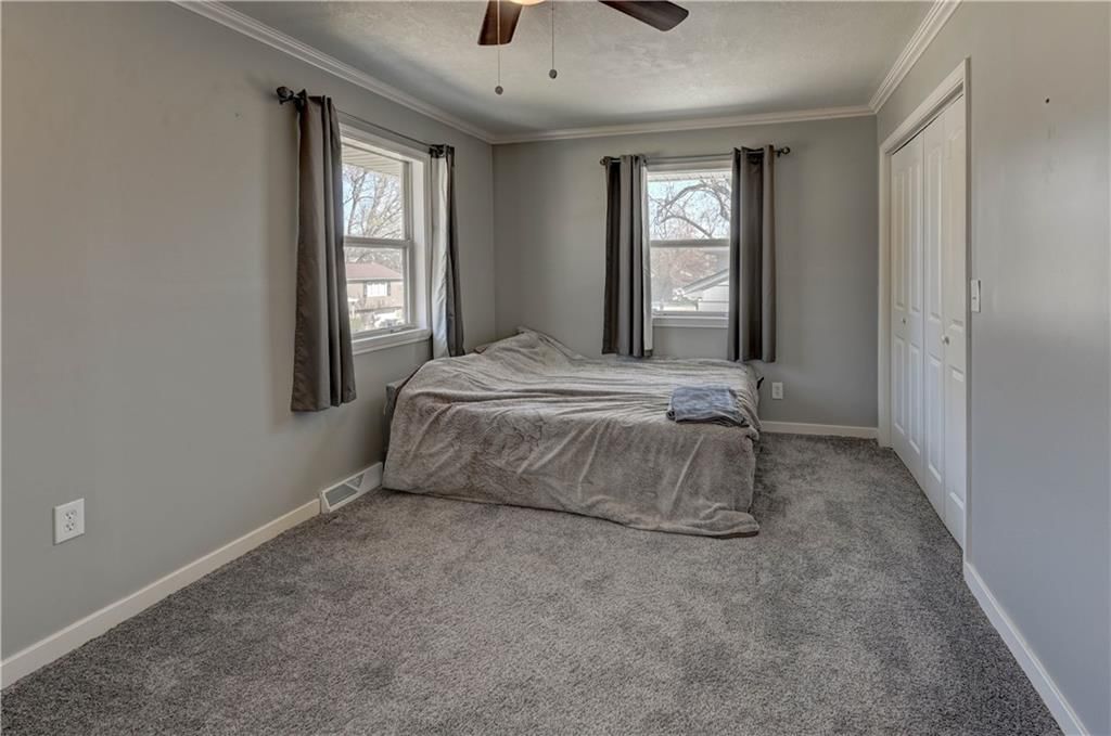 8031 NE 50 Street — photo 29