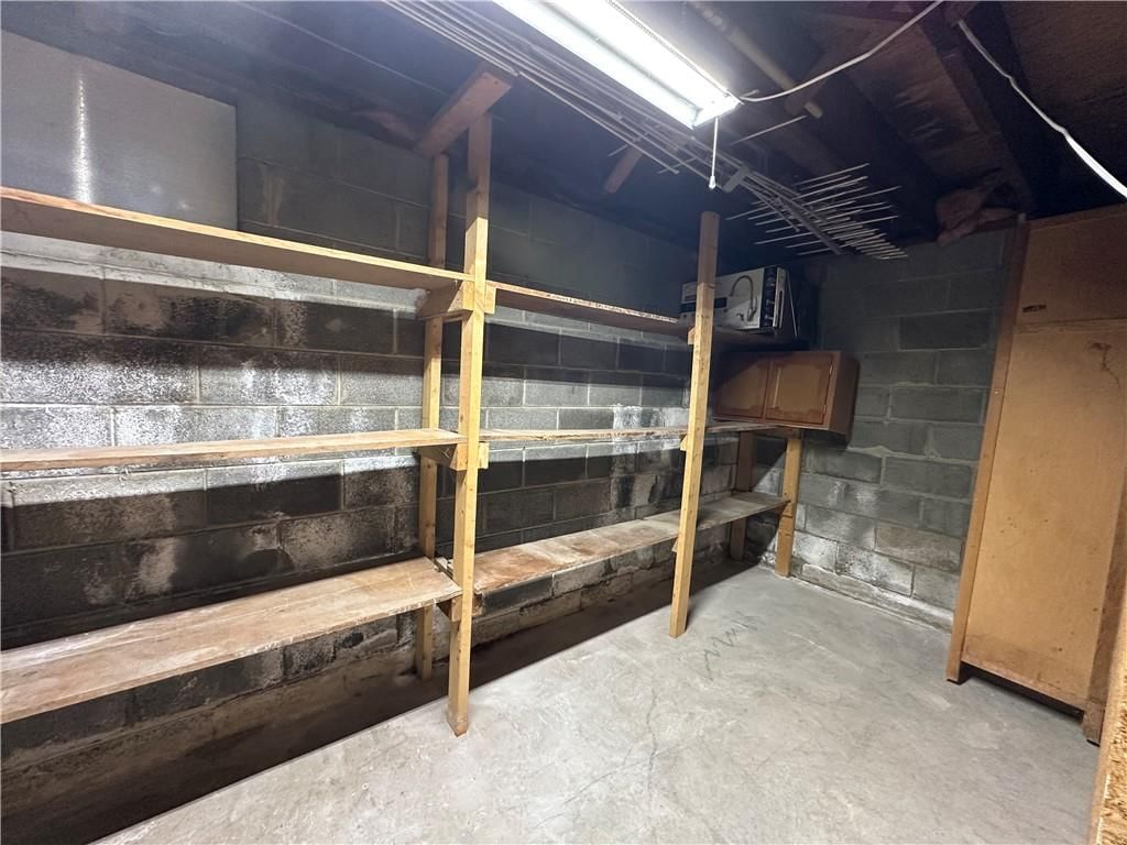 2102 Franklin Avenue — photo 16