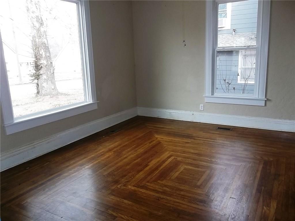 229 W 3rd Street — photo 6