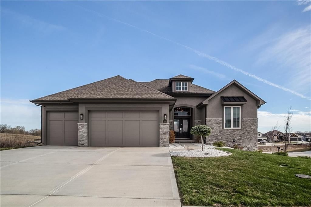 7962 NE 76TH Place, Kansas City, MO