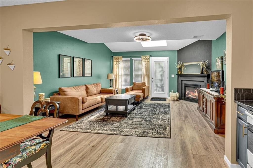 8025 N Lawn Avenue — photo 14