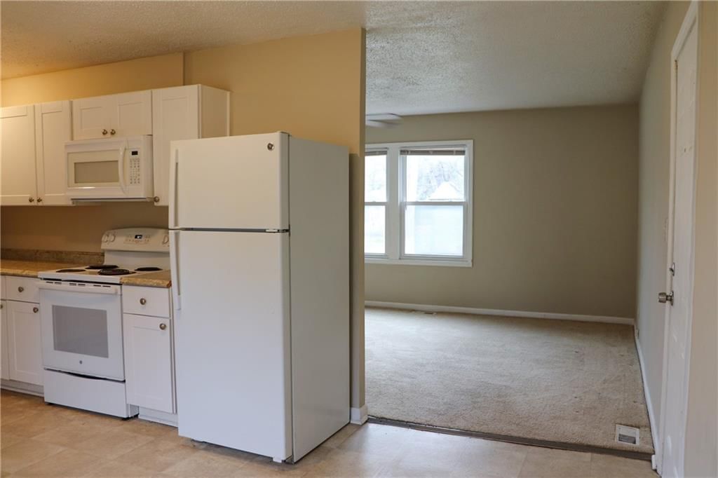 1805 Miller Drive — photo 4