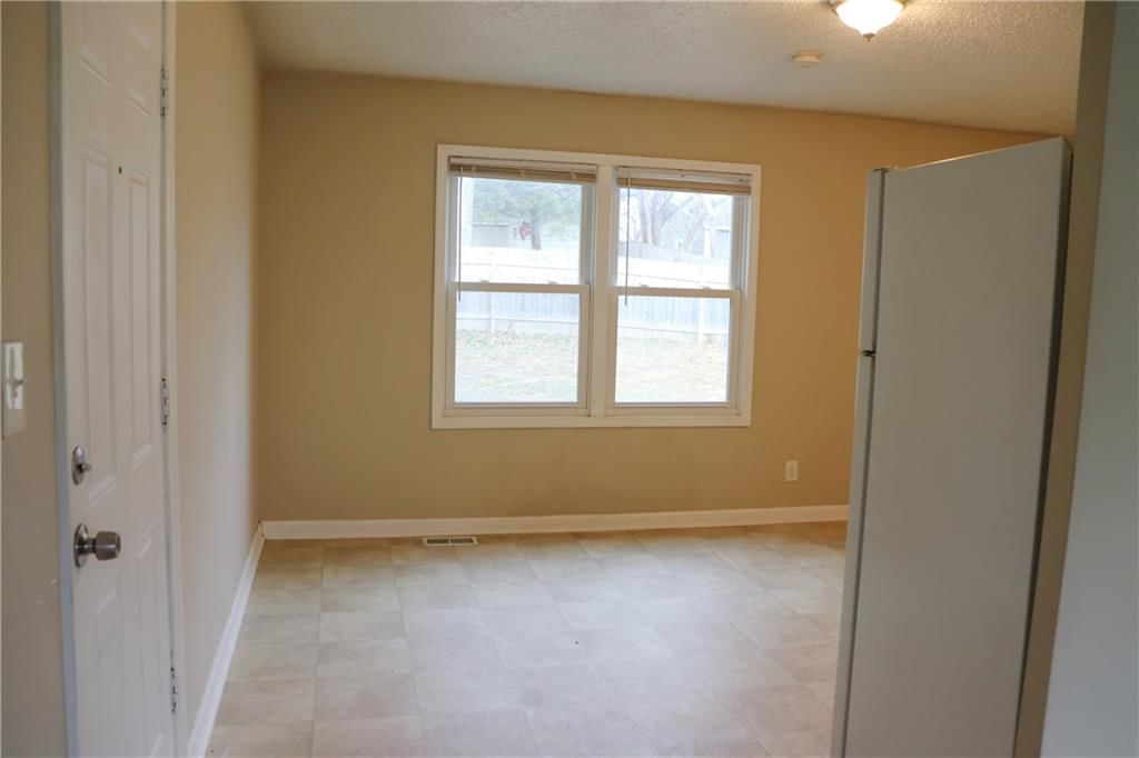 1805 Miller Drive — photo 5