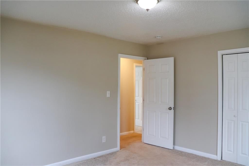 1805 Miller Drive — photo 13