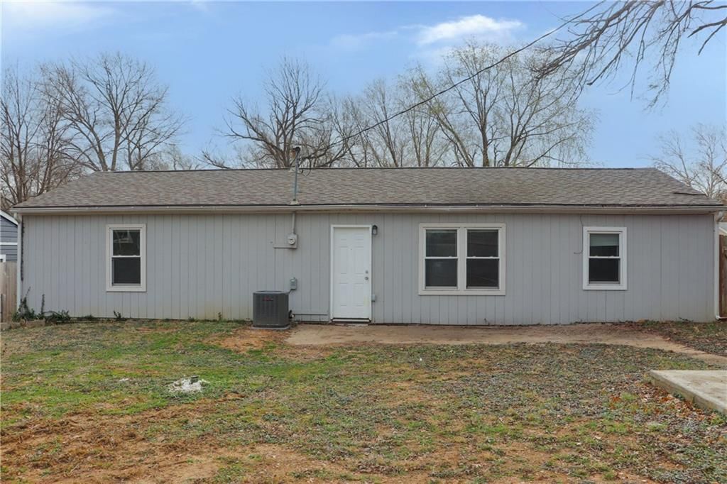 1805 Miller Drive — photo 15