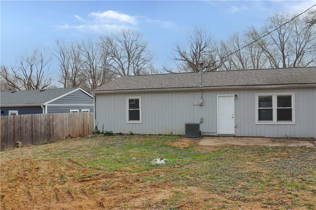 1805 Miller Drive — photo 18