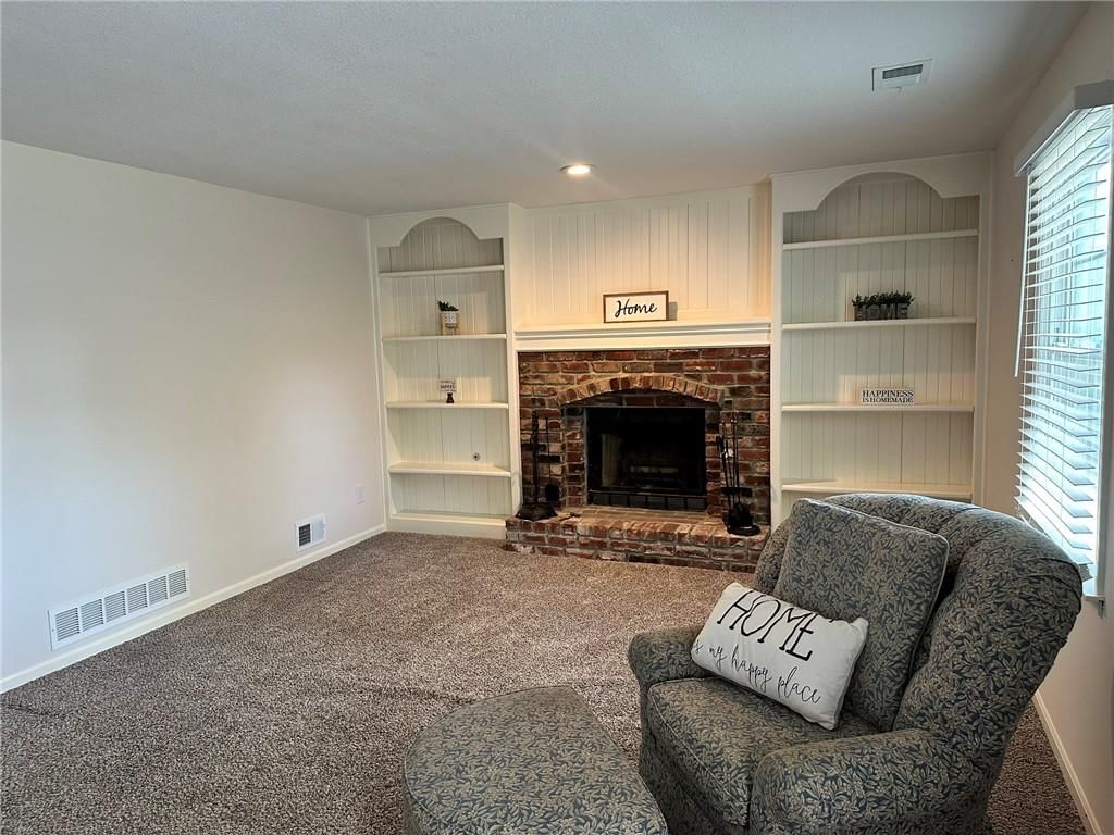 5026 Stearns Street — photo 17