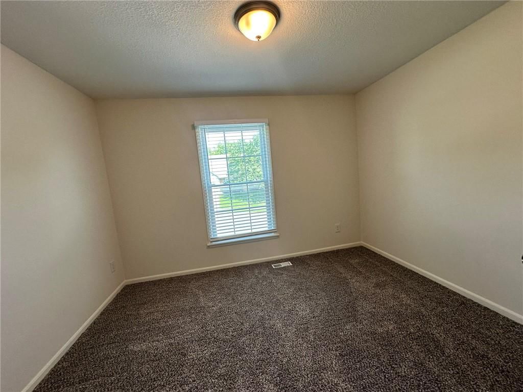 5026 Stearns Street — photo 24