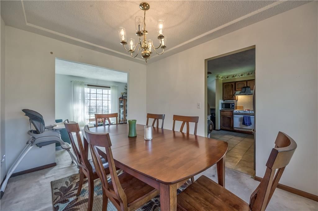 Photo 11 of 28 - 405 S MONTCLAIRE Drive
