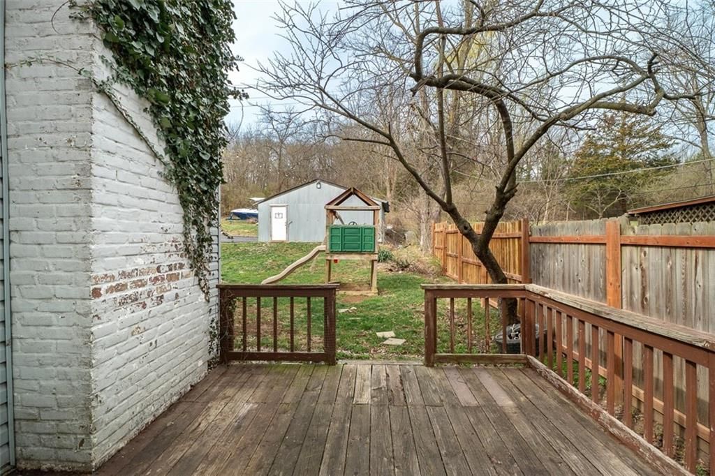8102 Oldham Road — photo 29