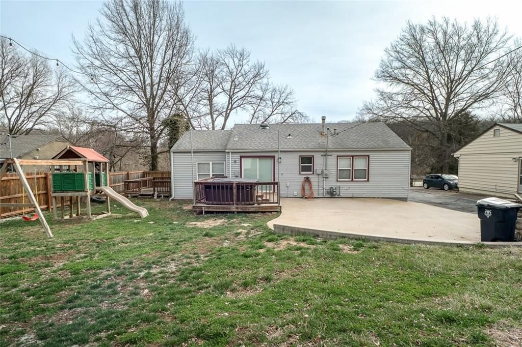 8102 Oldham Road — photo 31