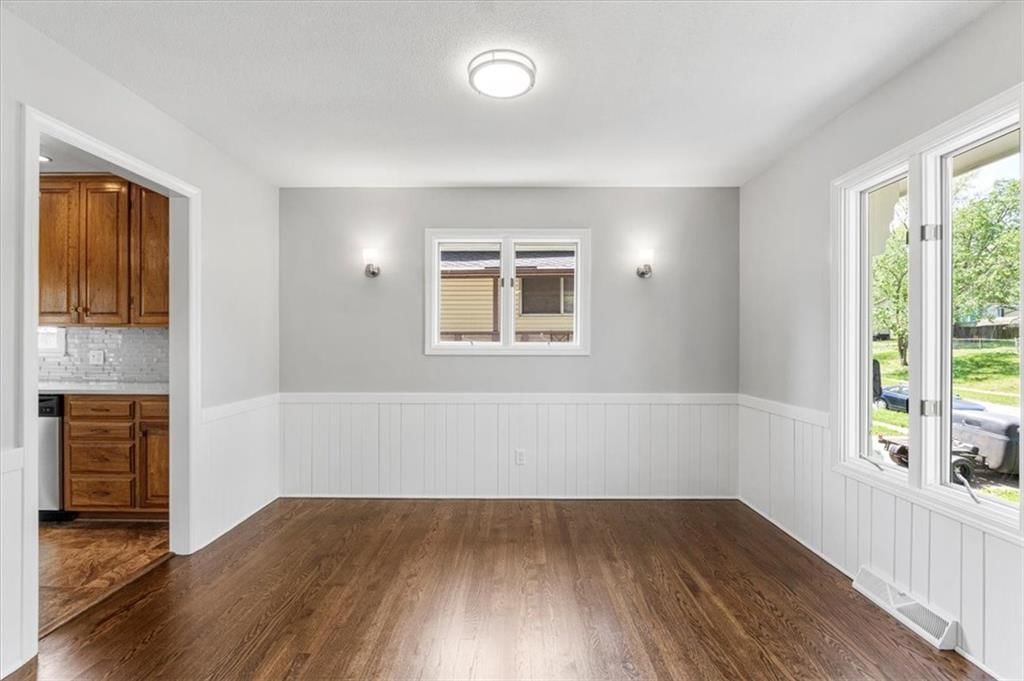 6715 N Woodland Avenue — photo 13