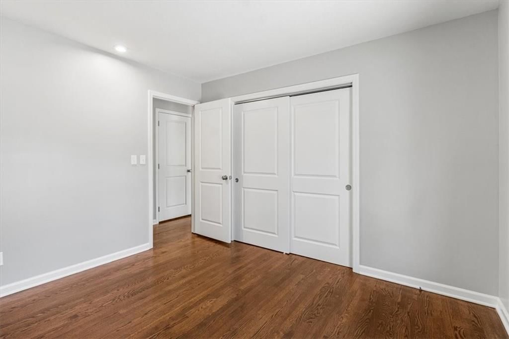 6715 N Woodland Avenue — photo 28