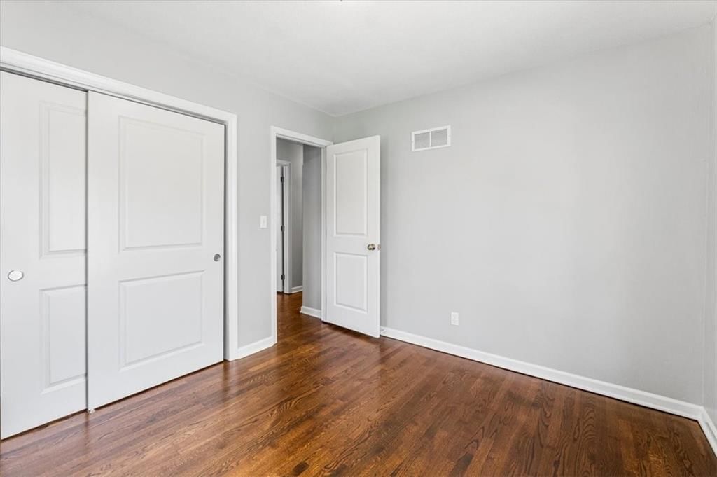 6715 N Woodland Avenue — photo 31