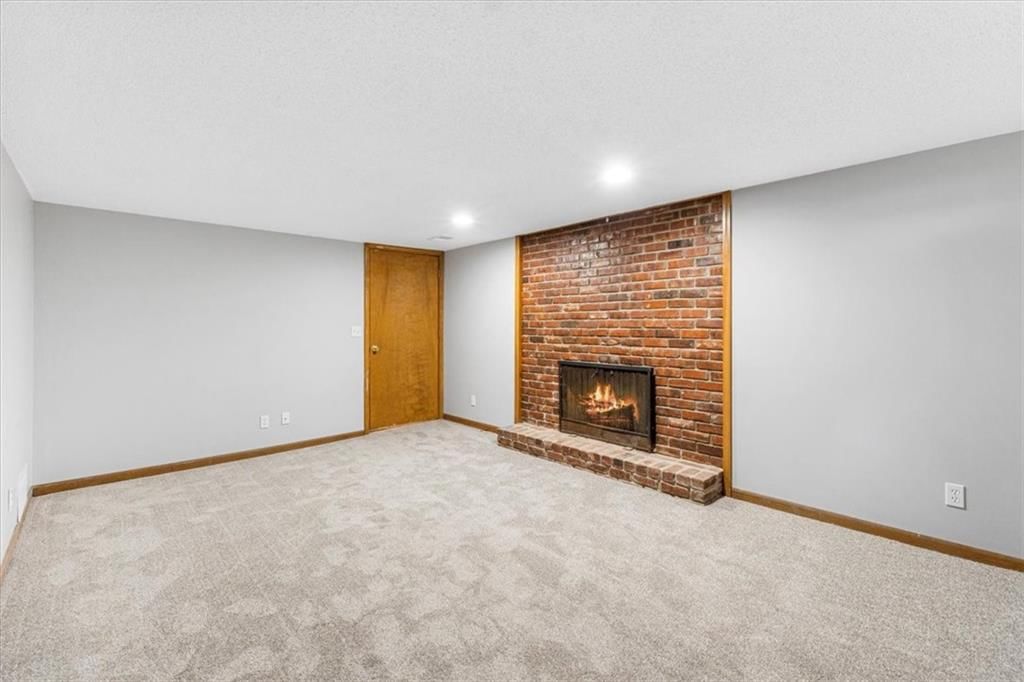 6715 N Woodland Avenue — photo 32
