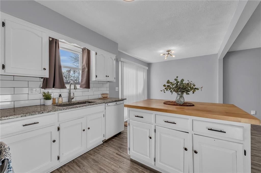 1419 N Holland Drive — photo 13