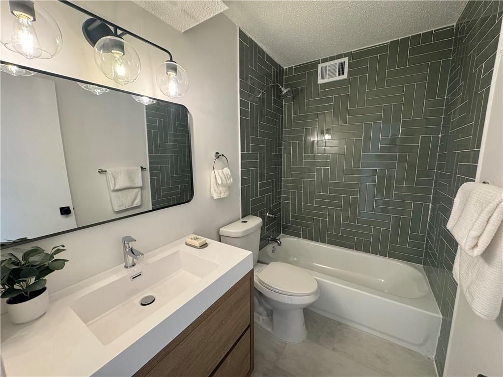 3703 68th Terrace — photo 9