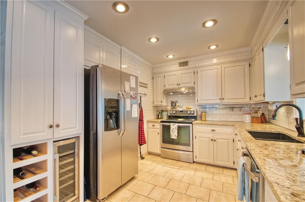 1001 W 97TH Street — photo 13