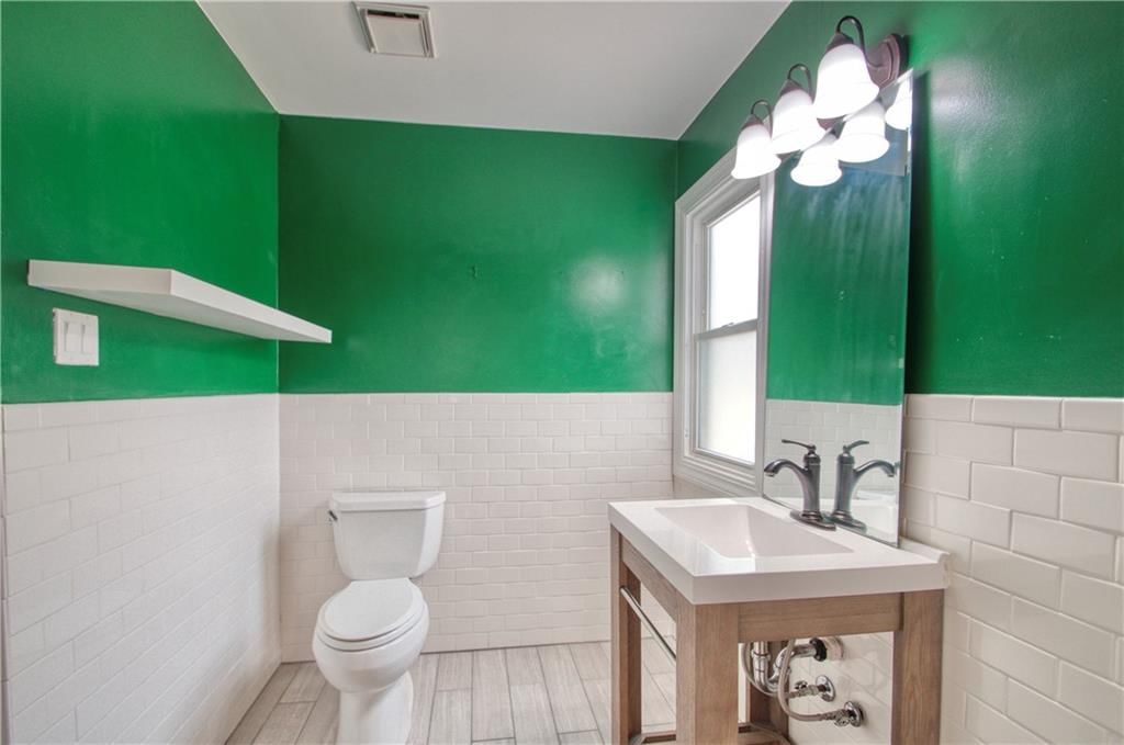 1001 W 97TH Street — photo 30