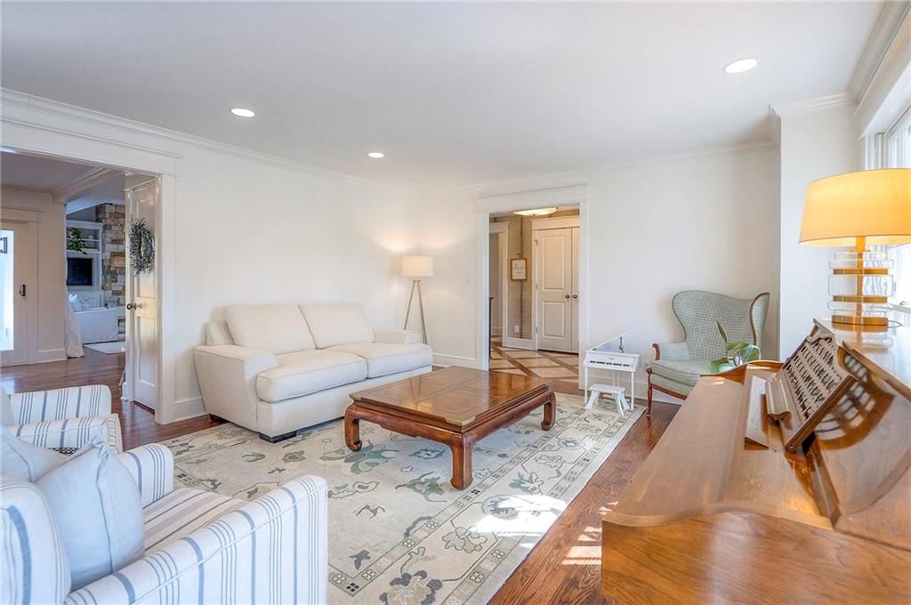 8301 Rosewood Drive — photo 7