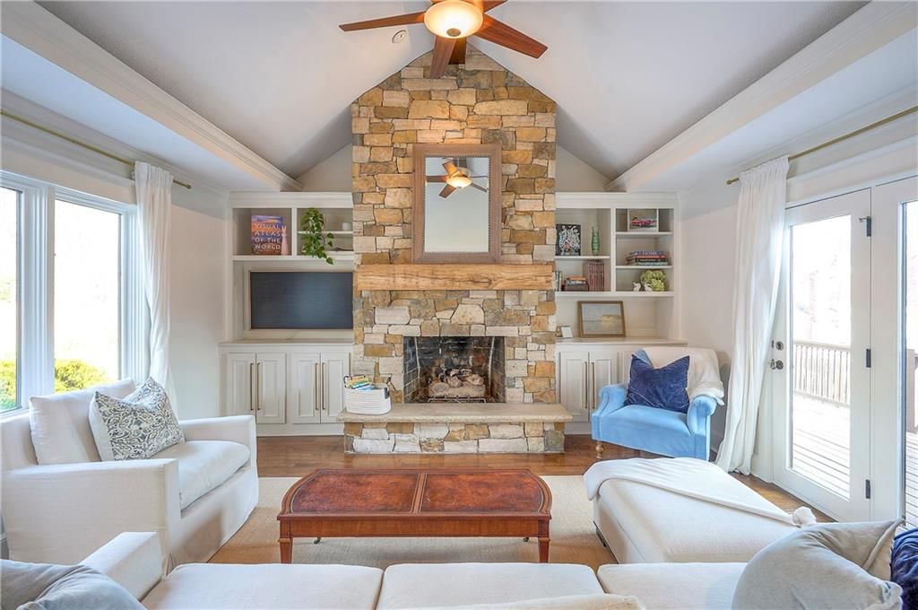 8301 Rosewood Drive — photo 12