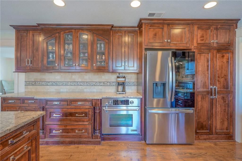 8301 Rosewood Drive — photo 25