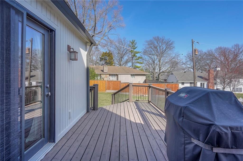 8301 Rosewood Drive — photo 54